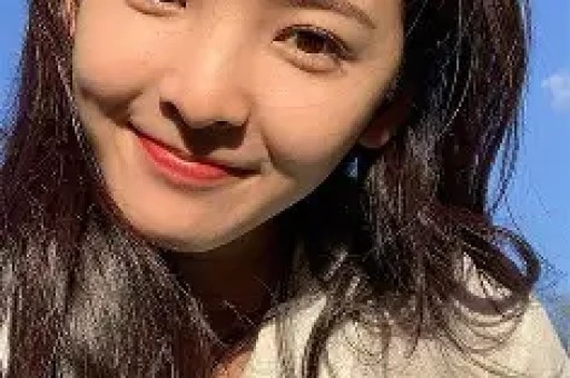 揭秘新潮吃瓜文化：与美女瓜友一起畅聊娱乐圈的八卦新天地